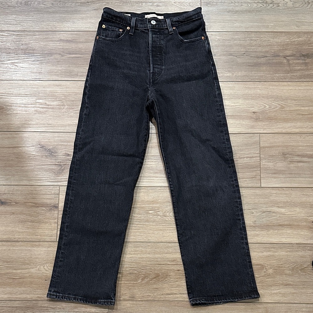 Levis Ribcage Straight Ankle Jean